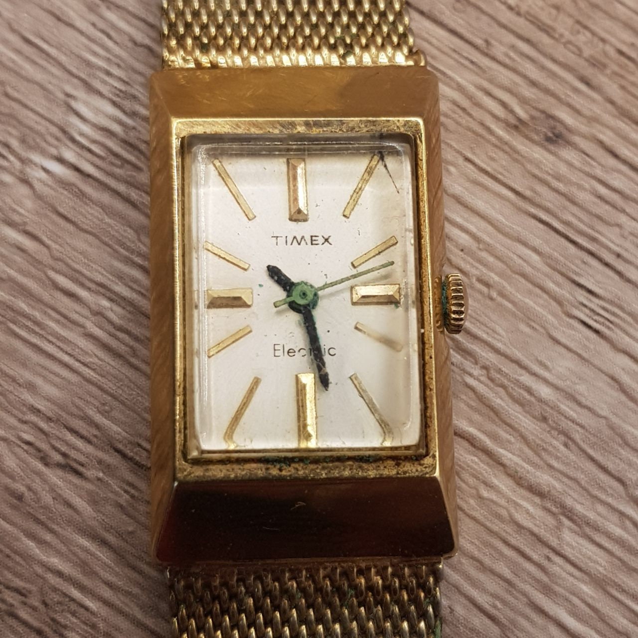 Timex Electric Ladies Quartz Vintage Watch 8 Jewels 10K  display picture 1