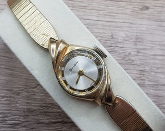 Bulova Swiss Ladies Wrist Watch 17 Jewels 10K Rolled Gold Plate 1966 Working