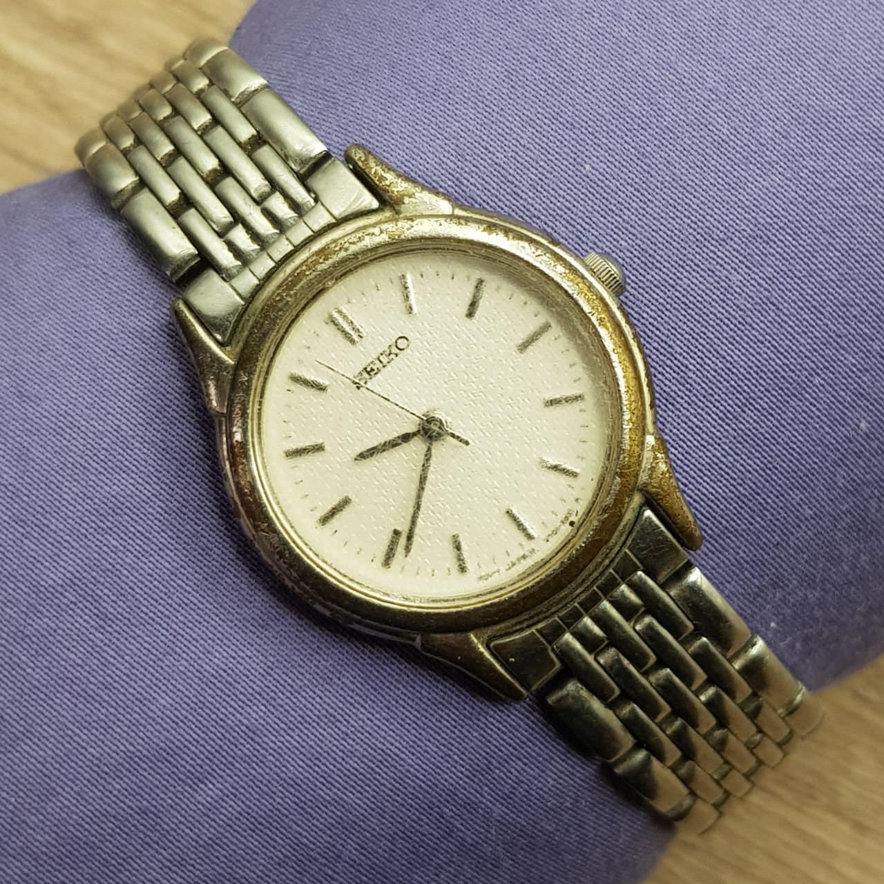 Seiko Quartz Womens Wrist Watch V701 1930 Working Etsy