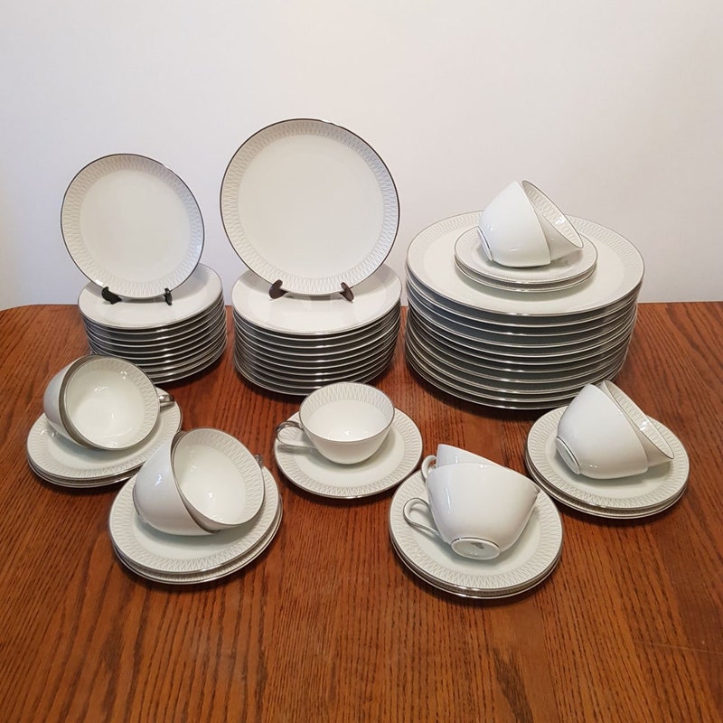 12 Soucoupes Anciennes H&C Selb Bavaria – Porcelaine Vintage – Lot