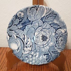 Fine Myott Meakin Tableware England Vintage Saucer - Blue and White Pottery