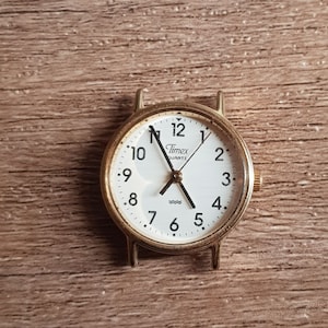 Timex Ladies Quartz Vintage Gold Tone Watch 377 BA Cell 1993