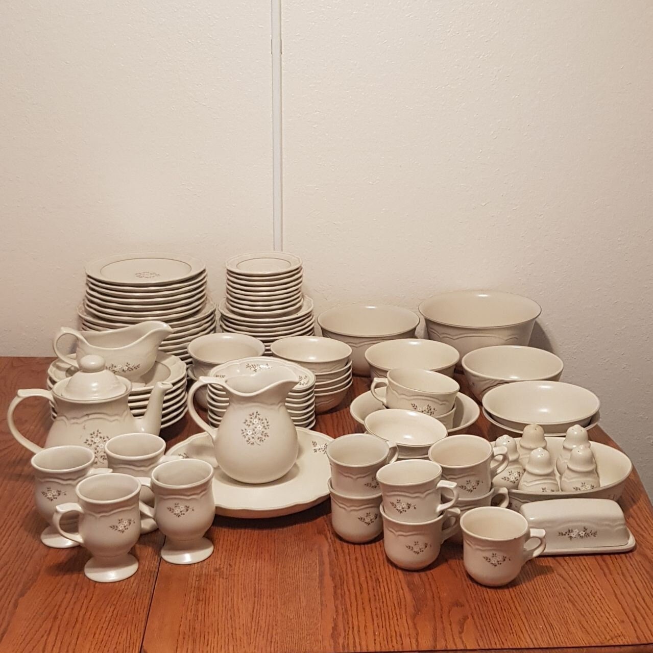 Pfaltzgraff Heirloom Vintage Dinnerware Set of 96 Pieces Etsy