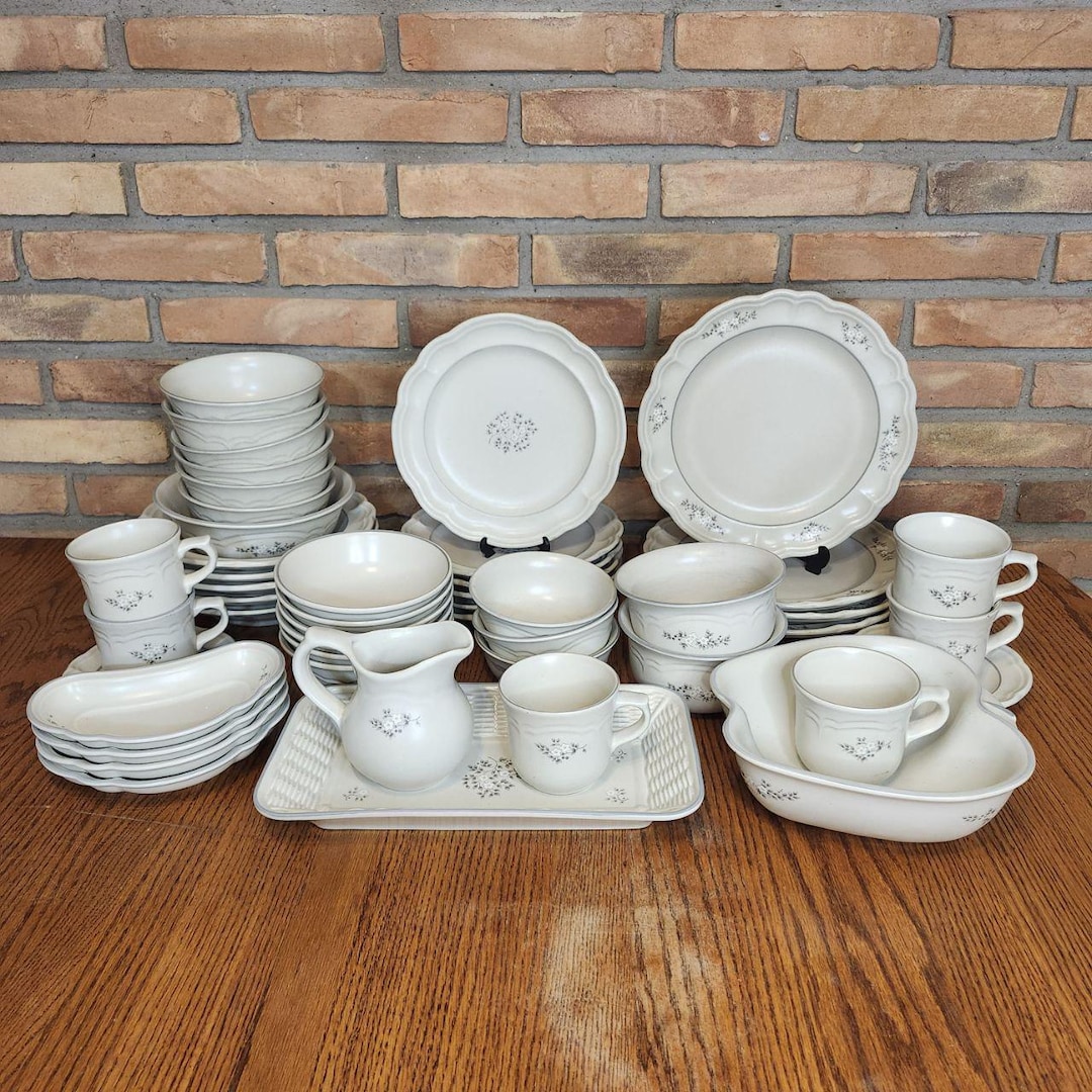Pfaltzgraff Heirloom Vintage Dinnerware Set Etsy
