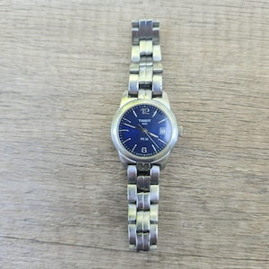 Tissot PR50 Ladies Quartz Watch Working