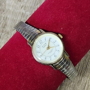 Acqua Indiglo Ladies Quartz Water Resistant Watch Working