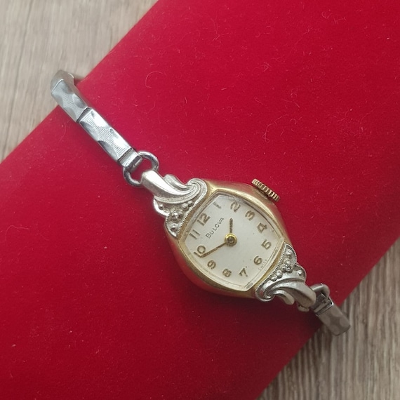 Bulova Ladies Wrist Watch 17 Jewels 10K Rolled Gold Plate  display picture 2