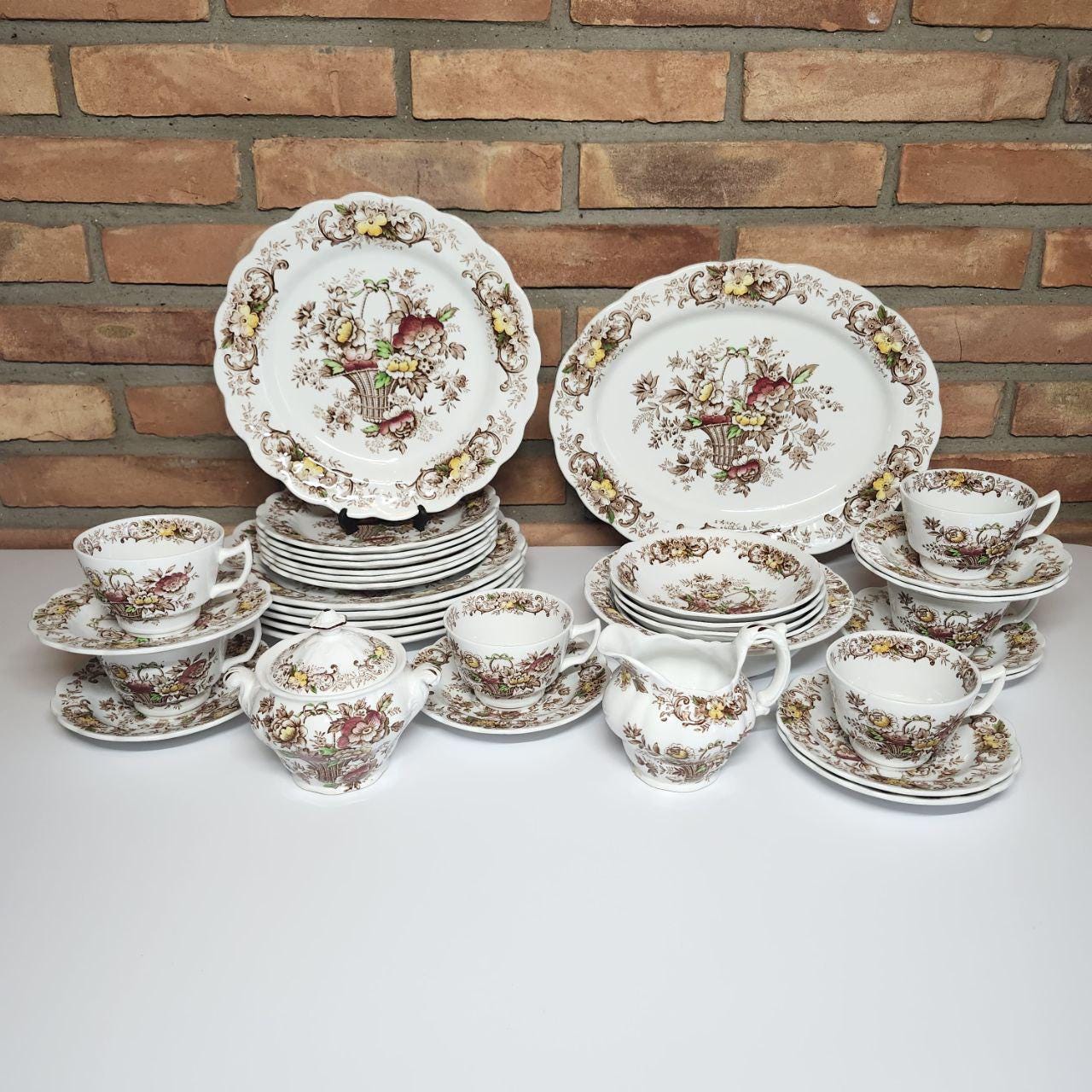 Ridgway Staffordshire England Old English Bouquet Brown Multicolor