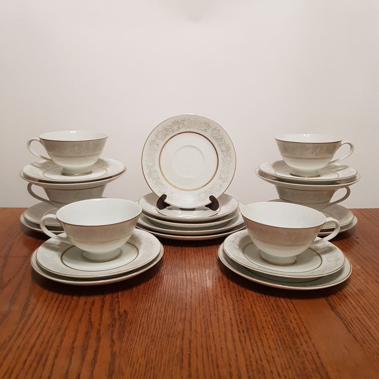 Queens Brocade Fine China Japan Dinnerware Set - Etsy Queens Brocade Fine China Japan Dinnerware Set - Etsy