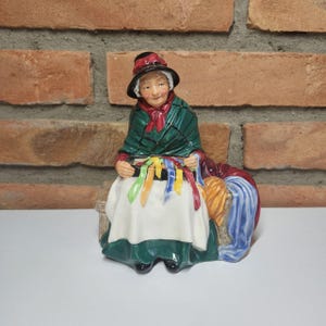 Royal Doulton Silk and Ribbons Figurine HN 2017 England