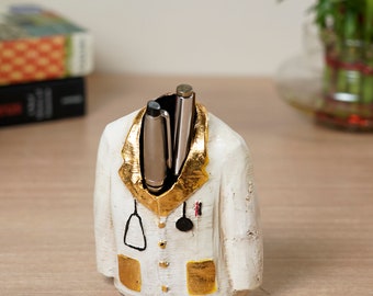 Doctor coat pen stand, polyresin pen organiser, pencil holder, Desk accessory in white and gold, Medical Practitioner's Pen Stand