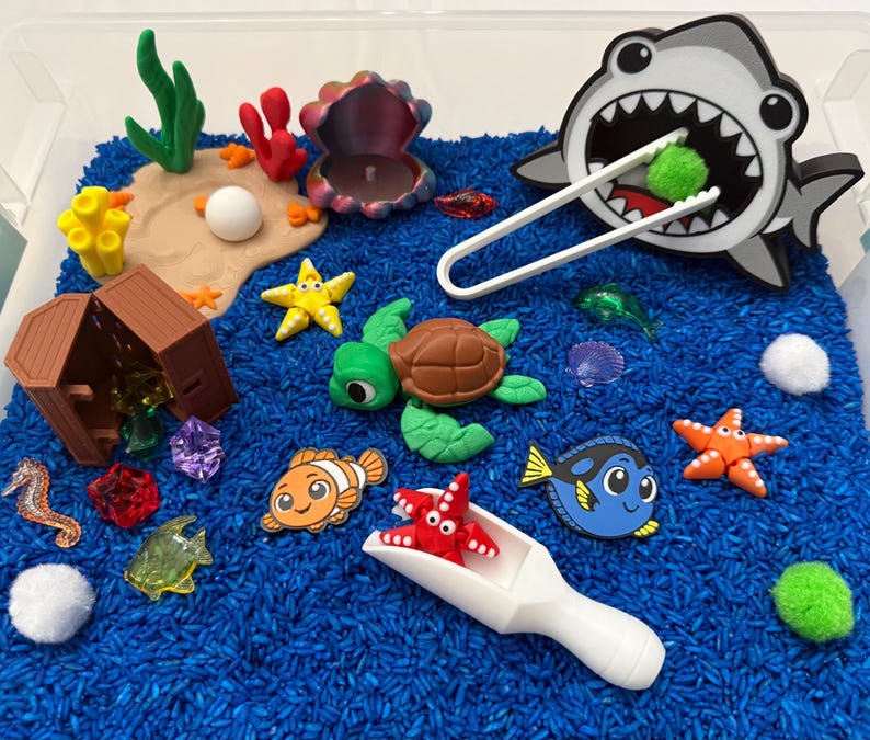 Ocean Sensory Bin Montessori Play Kit, Sea Life Sensory Activity for Toddlers & Kids, Shark Ocean Bin, Fine Motor Learning Toy