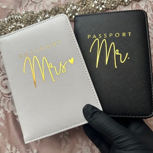 Custom Bridal Party Gifts Mr & Mrs Passport Holder Luggage Tag for Couple Honeymoon Gifts Personalized Passport Cover image 1