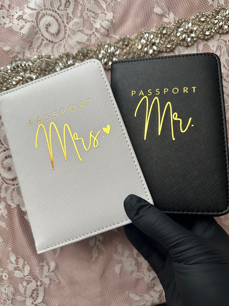 Custom Bridal Party Gifts Mr & Mrs Passport Holder Luggage Tag for Couple Honeymoon Gifts Personalized Passport Cover image 1