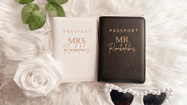Bride & Groom Custom Wedding Gift, Personalized Romantic Passport Cover, Novelty Engagement Newlywed Anniversary Present for Outdoor Lovers