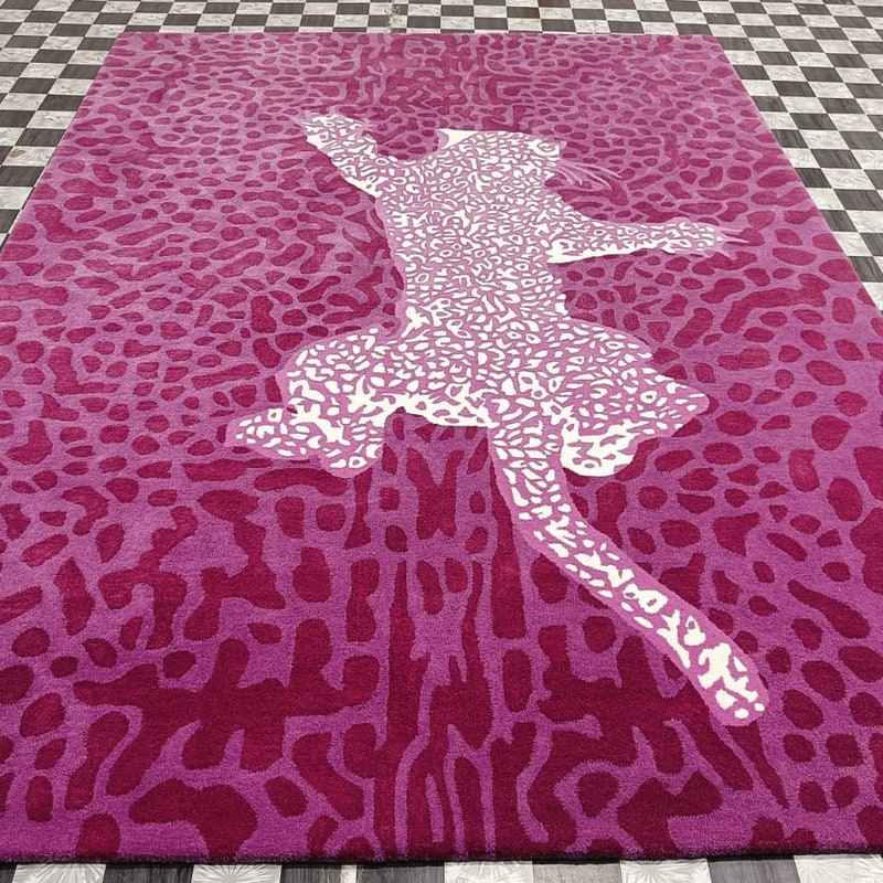 Striped Pink Paw Round Rug