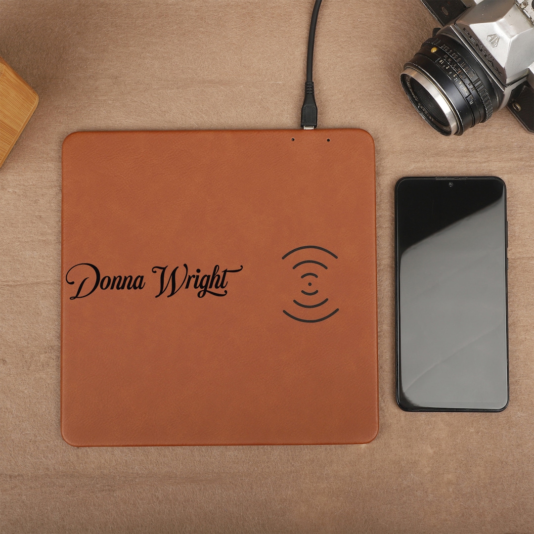 Wireless Charger, Personalized Gift, Personalized Leather, Leather Mat