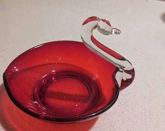 Vintage ruby red swan trinket/candy dish