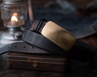 Cinturón de piel auténtica para hombre: Regalo personalizado con letra grabada, accesorio vintage para bodas