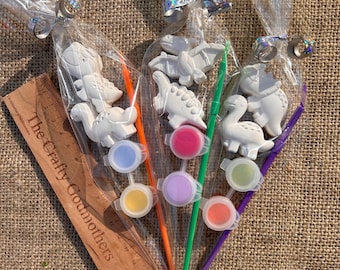 mini paint your own dinosaurs party filler favours cones (1 supplied)