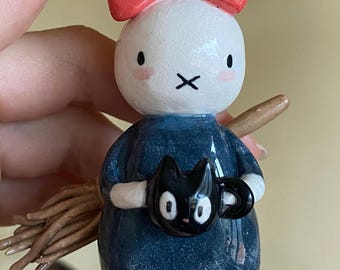 Ręcznie robiona ceramiczna rzeźba z usługi dostawy Kiki, prezent inspirowany studiem Ghibli, rzeźba Miffy, ozdoba na półkę, prezent dla niej