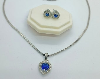 Smaragd Blau Halskette mit Ohrringen, Mai Birthstone Anhänger, Silber gefüllte Smaragd Halskette, Silber Herzform Smaragd Halskette