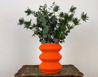 Deko fürs Wohnzimmer | Designer Vase als Dekoration | Dekoidee für Schlafzimmer | Moderne Tischdeko | Dekovase orange