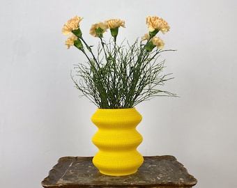 Vaso da fiori giallo dalla stampante 3D | Vaso stampato in 3D realizzato con plastica riciclata | Per fiori recisi e fiori secchi