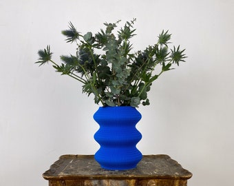 Blauwe designvaas | Grote bloemenvaas van gerecycled plastic | Moderne glazen vaas voor bloemen | Inwijdingsfeest cadeau