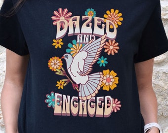 Maglietta retrò "Dazed and Engaged", maglietta "Husband 2025 Fidanzamento", regalo di addio al nubilato per il fidanzato, maglietta per la festa della sposa, maglietta "Future Mrs"