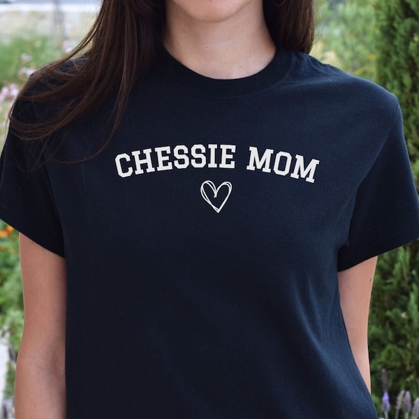 Dog Mom Chesapeake Bay Retriever Shirt, Chessie Dad T-shirt, Fathers Day Gift, Chessie Lover TShirt, Dog Lover Tee, Dog Grandma Shirt