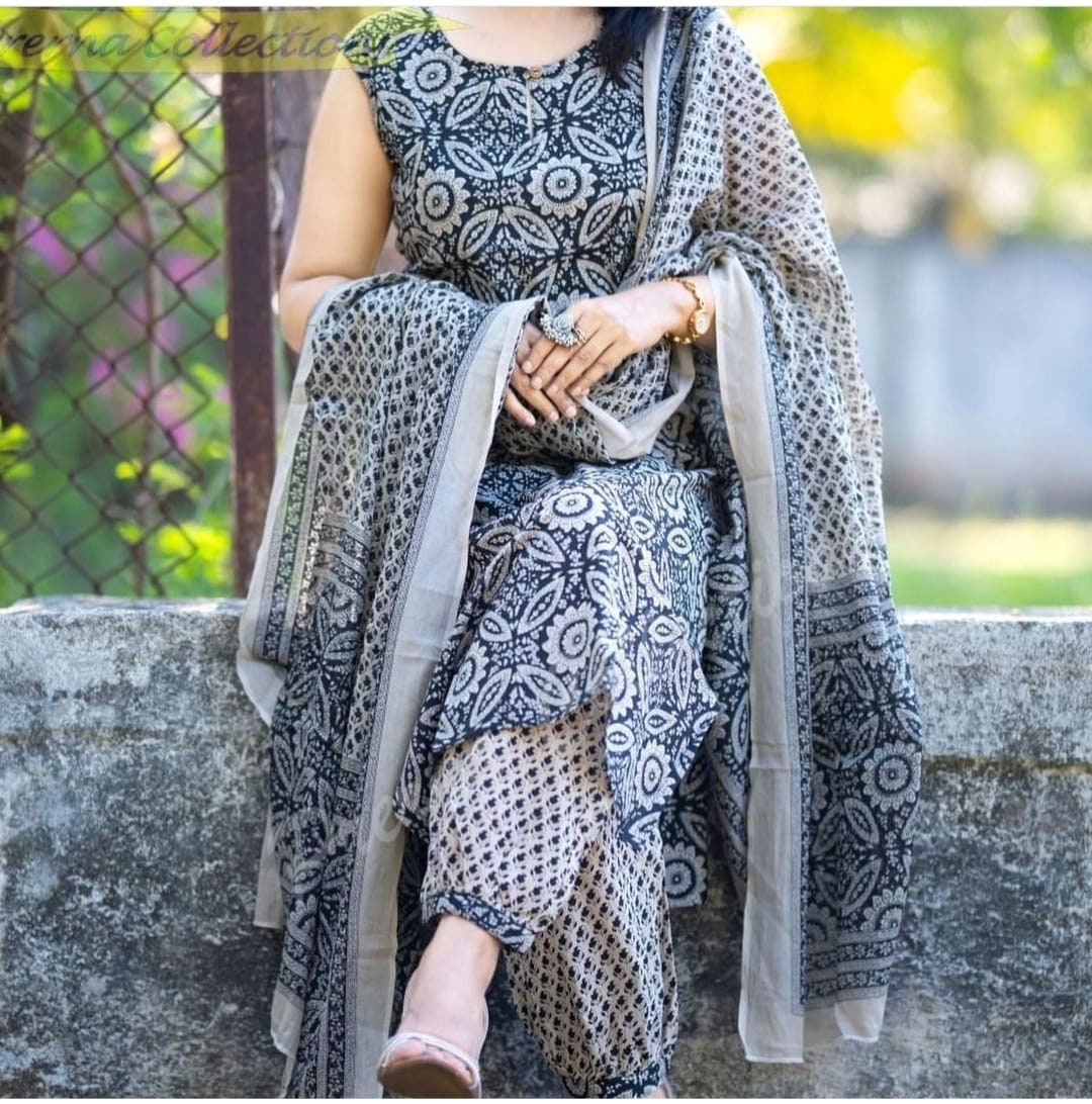 Cotton hotsell sleeveless kurtis