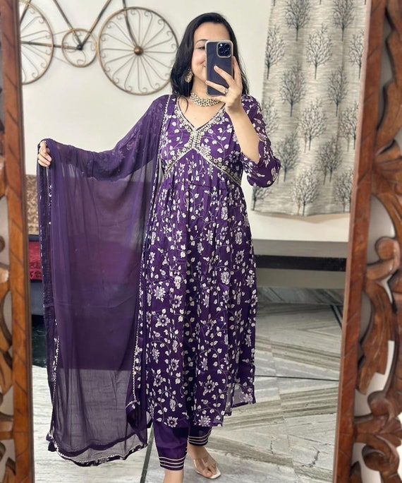 Bollywood Style Silk Sherwani Kurti With Churidar/indian Salwar  Suit/indowestern Outfit - Etsy Israel
