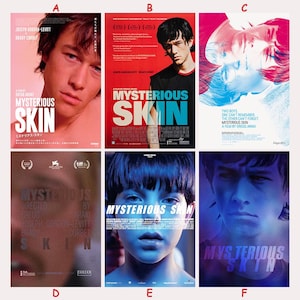 以下が含まれることがあります： 映画「Mysterious Skin」のポスターのコレクション。ポスターには、俳優の画像と映画のタイトルがさまざまな色とデザインで表示されています。一部のポスターには英語と日本語のテキストが含まれています。