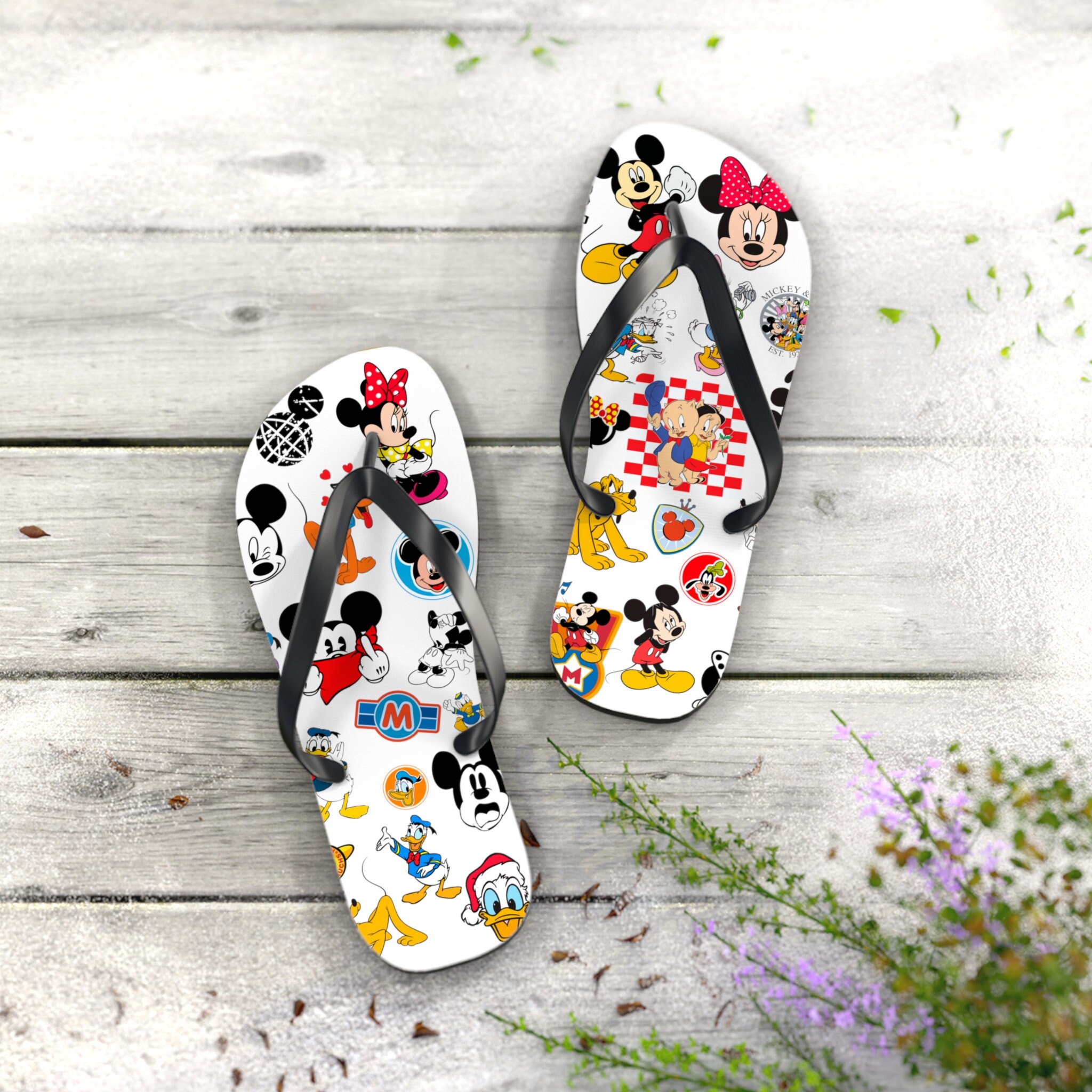 Mickey mouse flip flops womens on sale