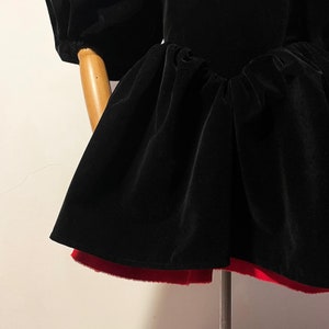 Gothic Lolita Black Velvet Red Dress with Balloon Sleeves image 5