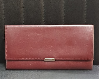 Gorgeous minimalist leather wallet supple burgundy leather red with excellent interior and coin pouch vintage retro