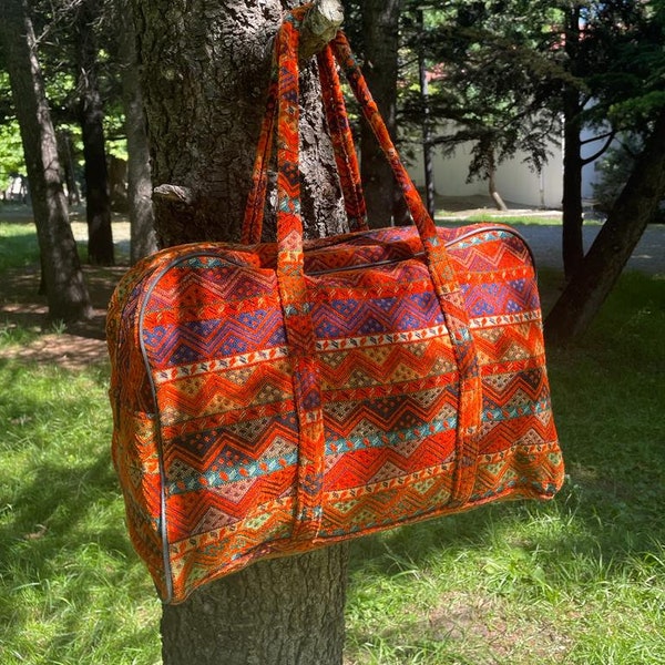 Ethnic Patterned Travel Bag for Weekend Trips, Hand Luggage for Travel, Ladies Gift Bag with Carpet Design, Ethnic Kilim Patterned Handbag
