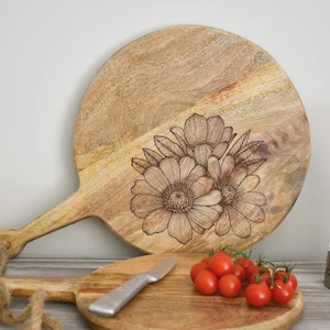 Flower Png, flower Svg, glowforge svg, glowforge file, lightburn file, laser engrave, chopping board, laser file, flower engraving file