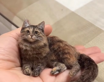 Figurine de chat feutrée à l'aiguille personnalisée|Portrait de chat personnalisé en feutre de laine|Animaux feutrés à l'aiguille|Cadeaux en peluche chat en peluche pour maman cadeau de fête des mères