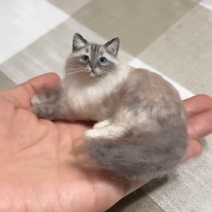 Custom Pet Portrait Felted Cat|Custom Wool Felting Cat Portrait|Needle Felted Animals|Stuffed Cat Plush Gifts for Mom Christmas present