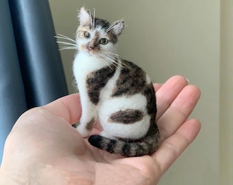 Custom Needle Felted Cat Figurine|Custom Wool Felting Cat Portrait|Needle Felted Animals|Christmas present Gifts for Mom Halloween