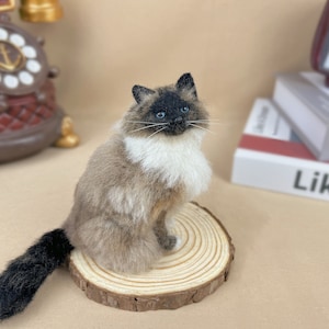 Mini Felted Wool Cat,Felted Wool Crafts,Felted Miniature,Small Felted Decorations,Christmas present,Gifts For Cat Lovers,Dollhouse