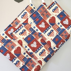 Decorative Patriotic potholders / hot pads 3 piece set