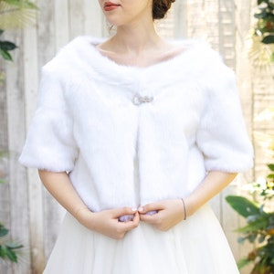 Faux Fur Coat, Ivory Fur Jacket, Bridal Fur Coat, Faux Fur Stole Fur Cape,Wedding Shawl,White Bridal Bolero,Evening Wrap,With Button Closure