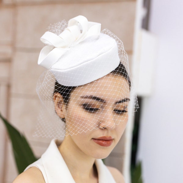 Bridal Hair Cat, Headpiece with Veil, Bridal Hat with Veil, Style Wedding Hat, Wedding Hair Accessory,Bridal Headpiece,Wedding Birdcage Veil