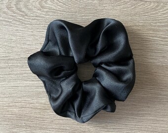 satijnen haarelastiekje