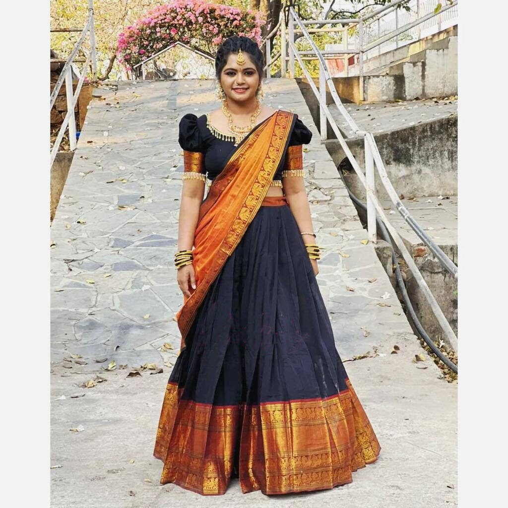 Wedding Wear Zari Work Designer Half Saree, With blouse piece at Rs  850/piece in Surat