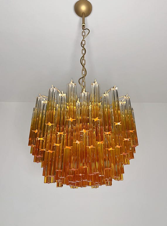 Gorgeous vintage chandelier – 107 quadriedri amber shade - GOLD METAL FRAME