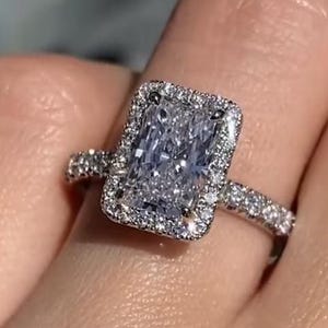 3CT Radiant Cut Halo Engagement Ring Moissanite Ring with Diamond Pave Proposal Band 14K White Gold Wedding Bridal Ring Promise Ring for Her